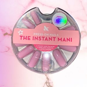 Press-On Nails “The Instant Mani”